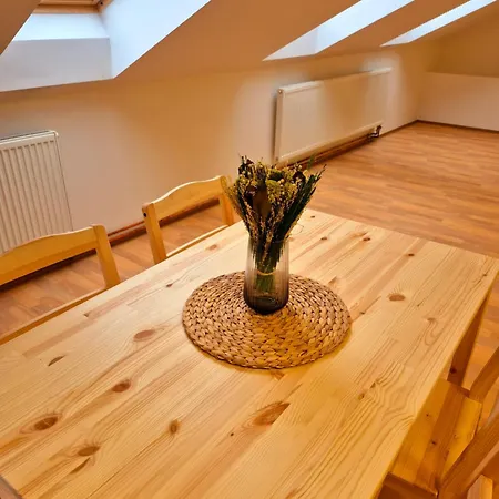Apartment Center - Zamecek Hybesova Brno